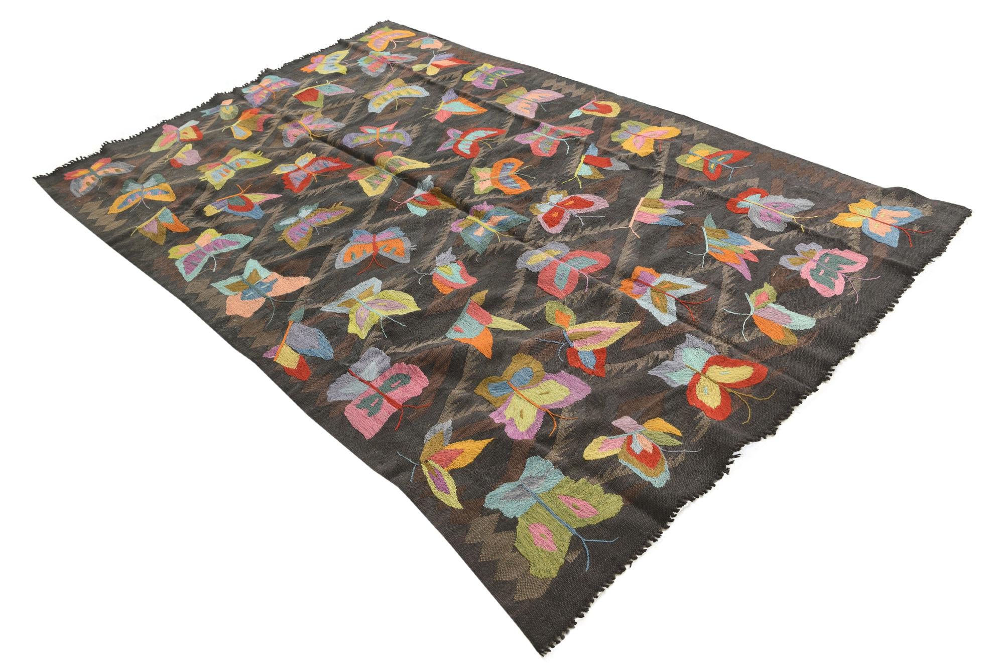 5' 1 x 7' 9 Hand Woven Kilim Suzani Wool Rug