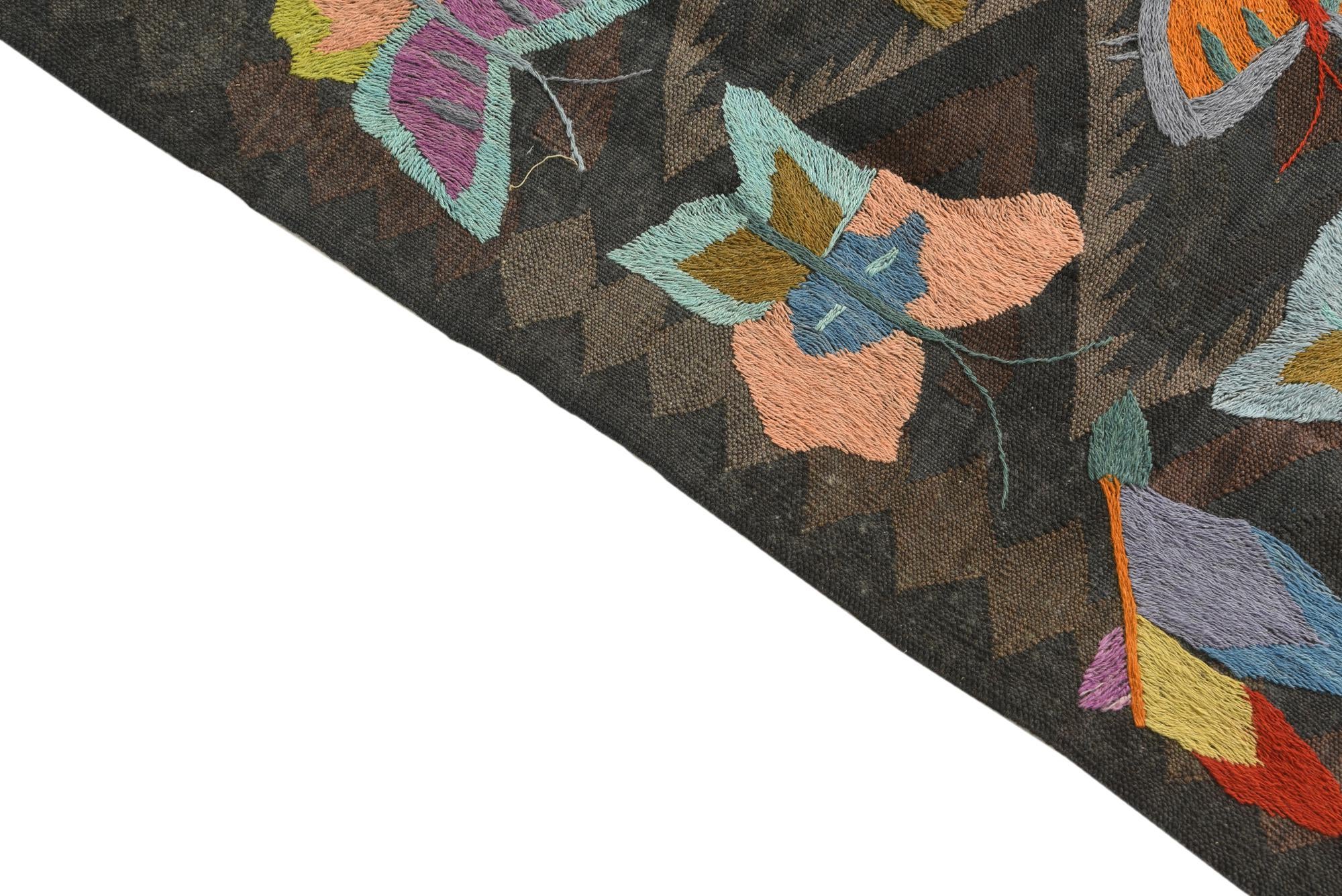 5' 1 x 7' 9 Hand Woven Kilim Suzani Wool Rug