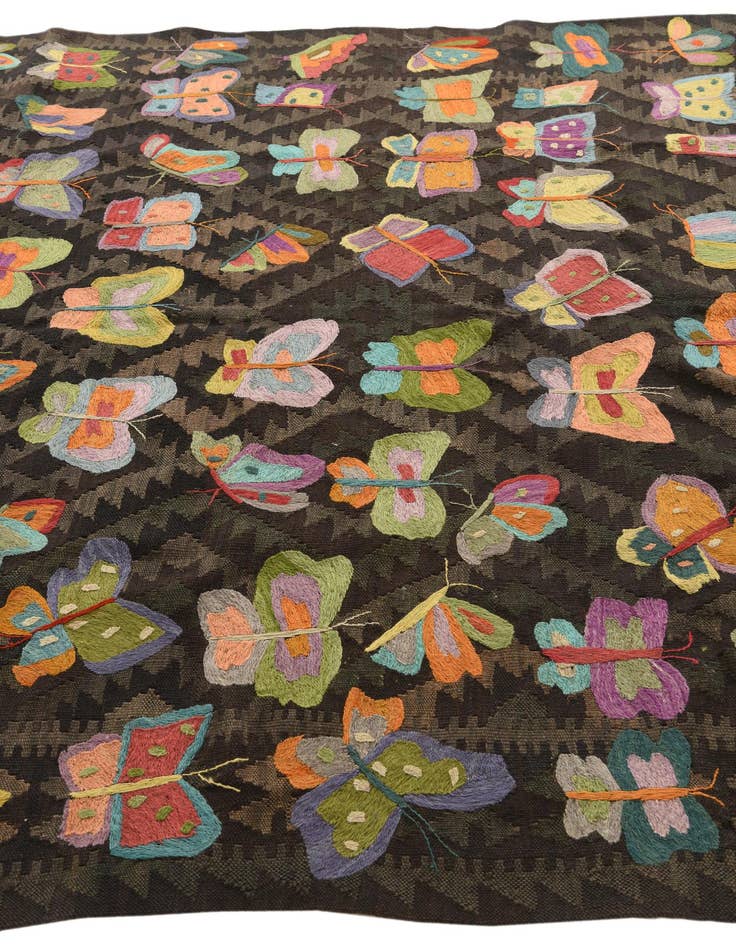 Detail image of 6' 1 x 9' 8  Hand Woven Kilim Suzani Wool Rug