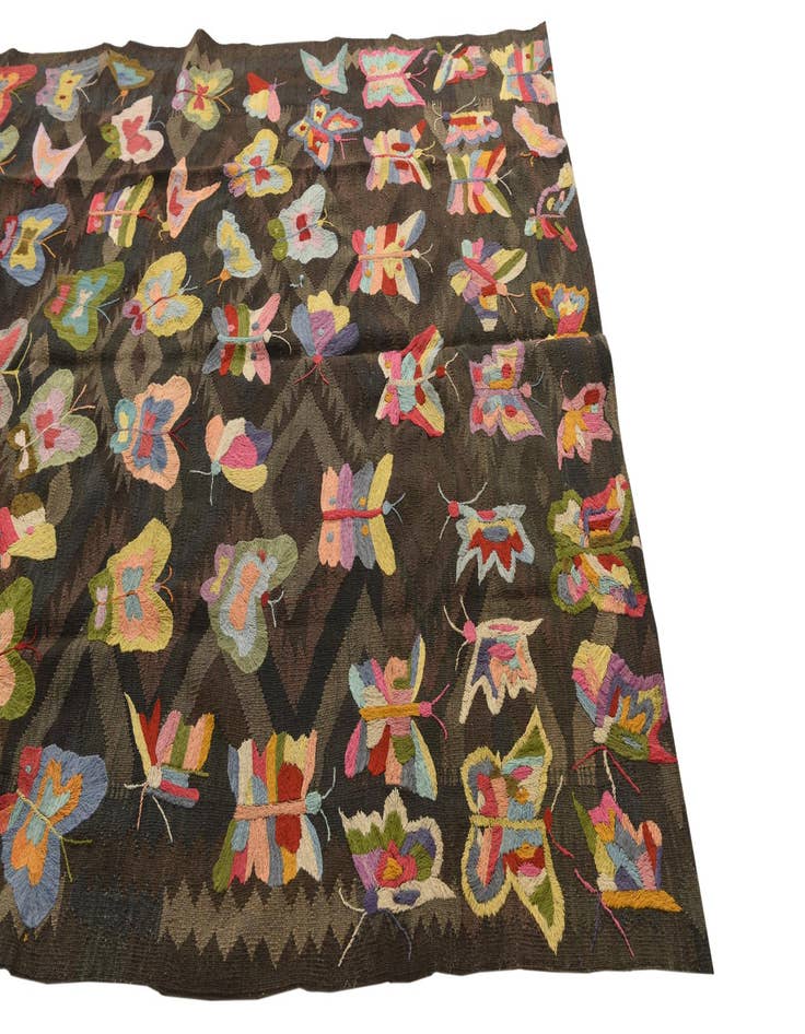 Detail image of 5' 8 x 7' 7 Hand Woven Kilim Suzani Wool Rug