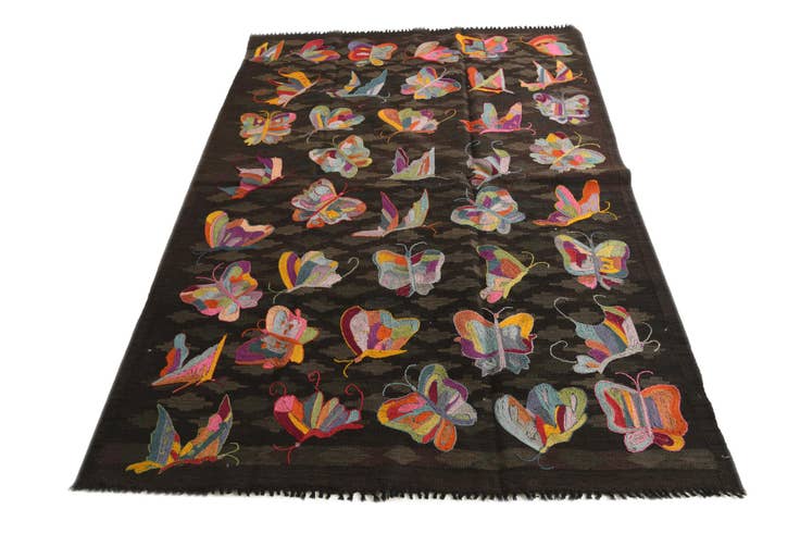 Detail image of 4' 8 x 6' 8 Hand Woven Kilim Suzani Wool Rug