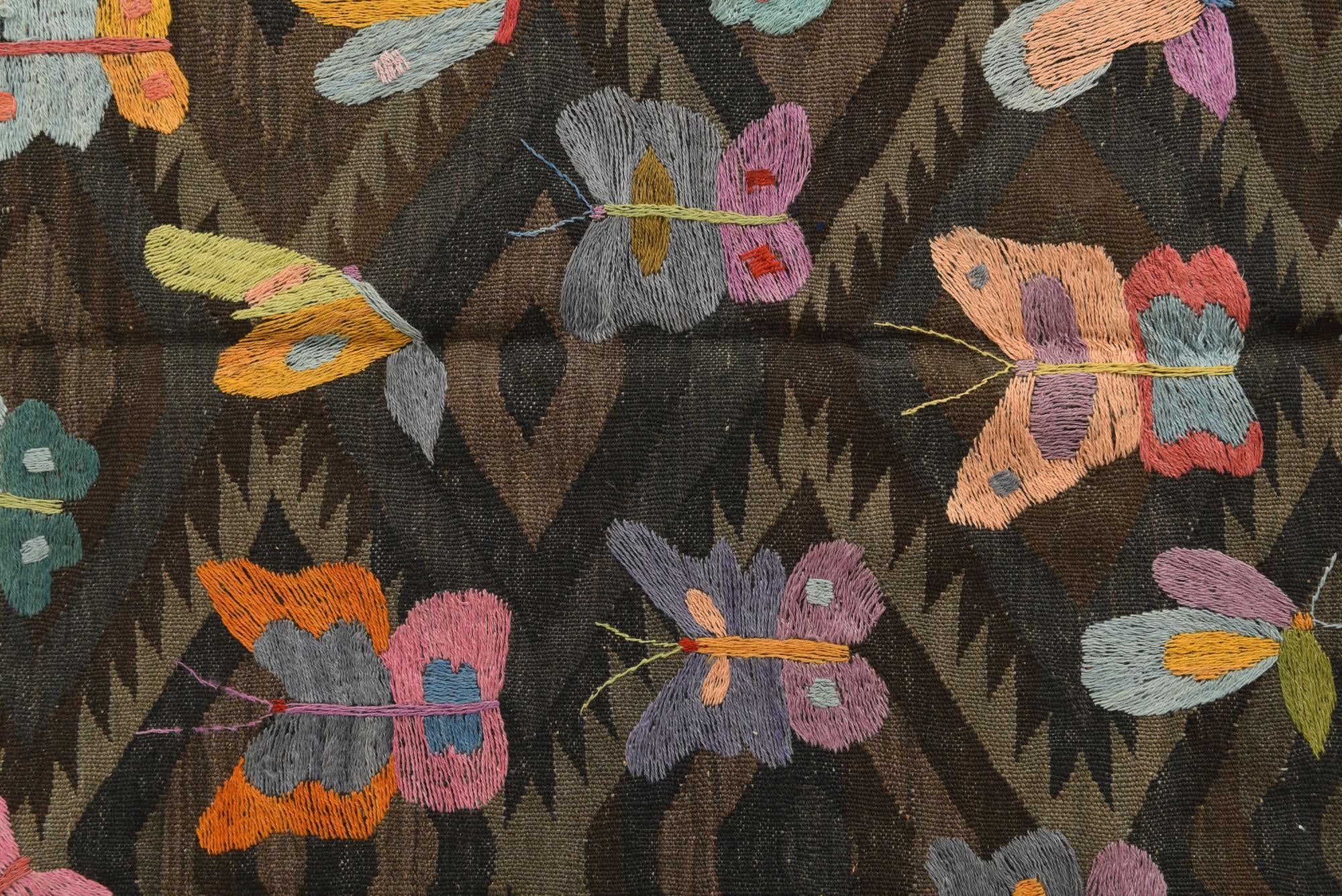 5' 5 x 8' Hand Woven Kilim Suzani Wool Rug