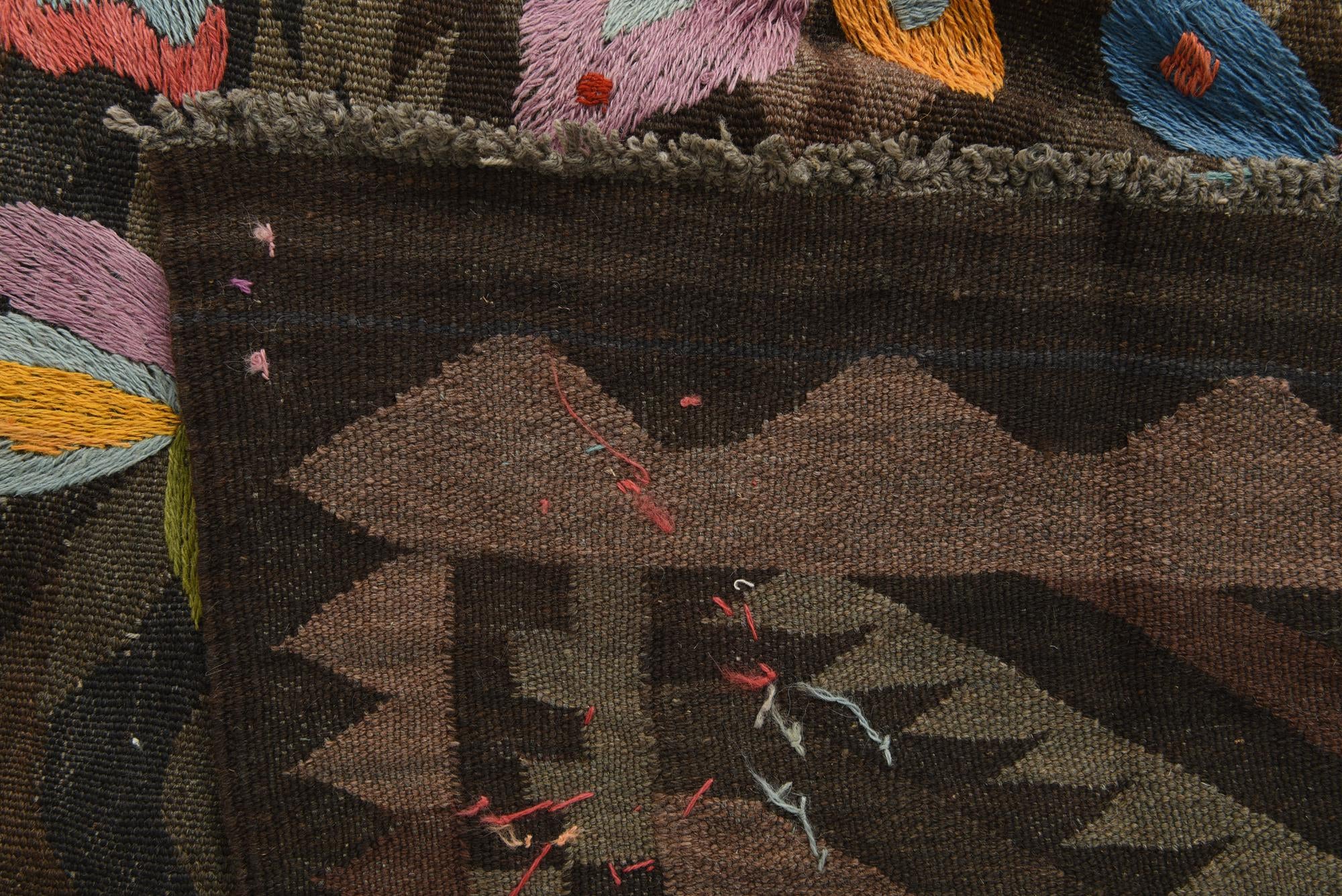 5' 5 x 8' Hand Woven Kilim Suzani Wool Rug
