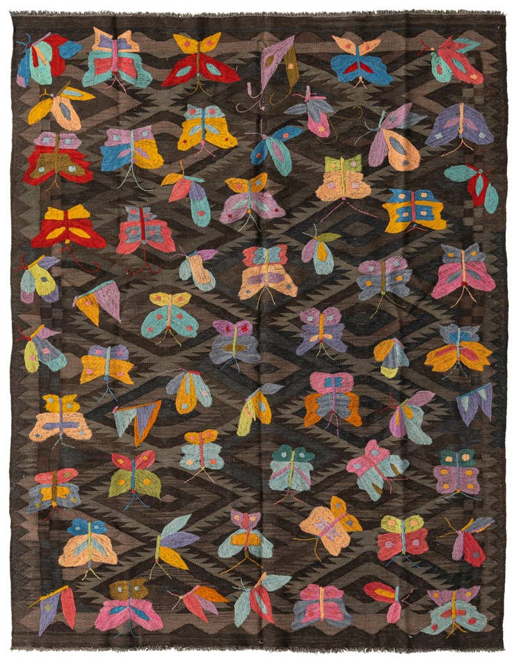Detail image of 5' 5 x 8' Hand Woven Kilim Suzani Wool Rug