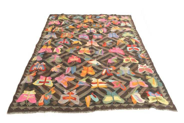 Detail image of 5' 4 x 7' 10 Hand Woven Kilim Suzani Wool Rug