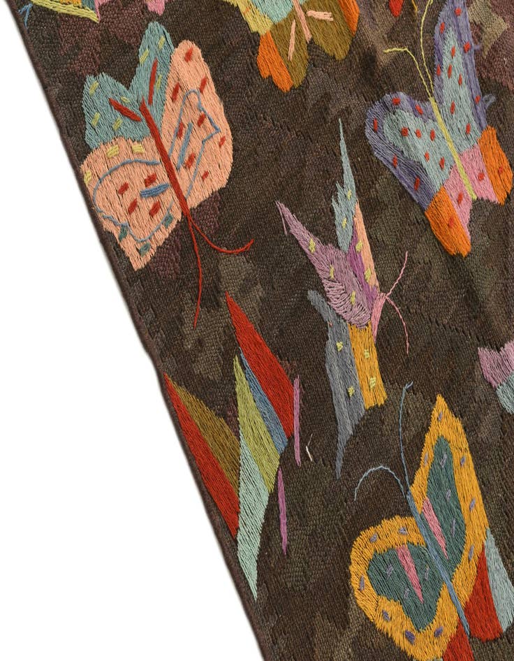 Detail image of 6' 7 x 10'  Hand Woven Kilim Suzani Wool Rug