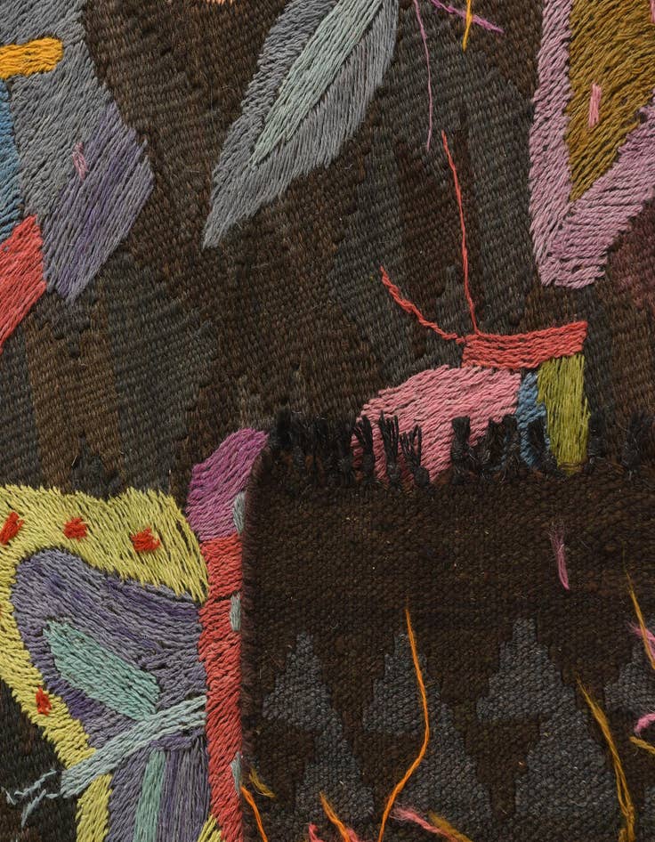 Detail image of 6' 7 x 10'  Hand Woven Kilim Suzani Wool Rug