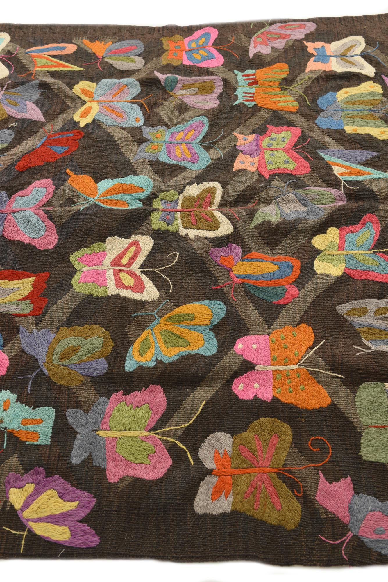 5' 2 x 7' 10 Hand Woven Kilim Suzani Wool Rug