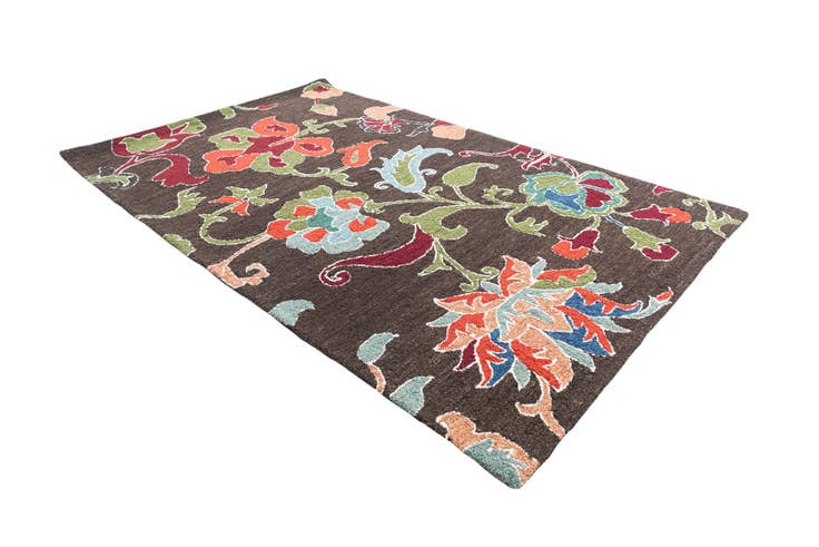 Detail image of 5' 1 x 8' Luna Rug