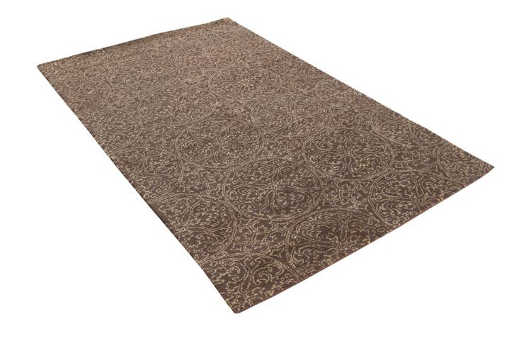 Detail image of 4' 10 x 7' 10 Luna Rug