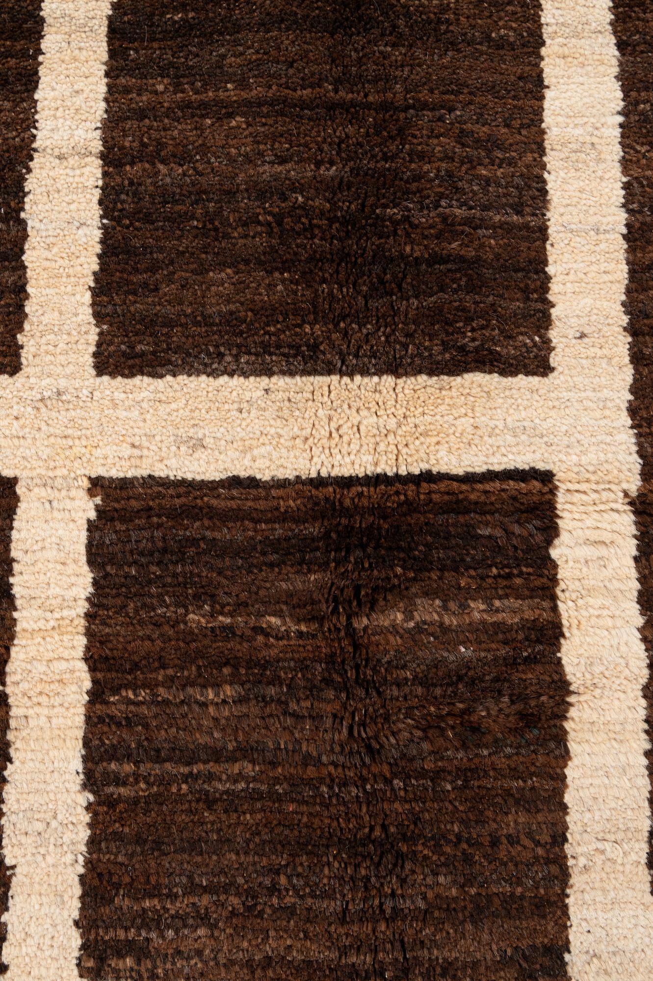 5' 9 x 7' 8 Hand Knotted Modern Ziegler Wool Rug