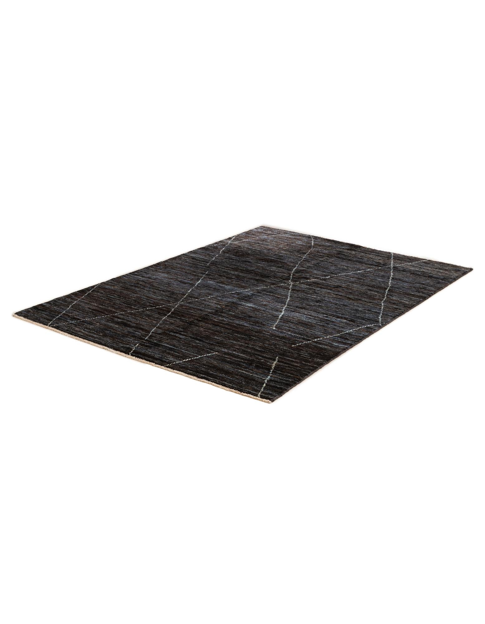 4' 9 x 6' 4 Hand Knotted Moroccan Wool Rug