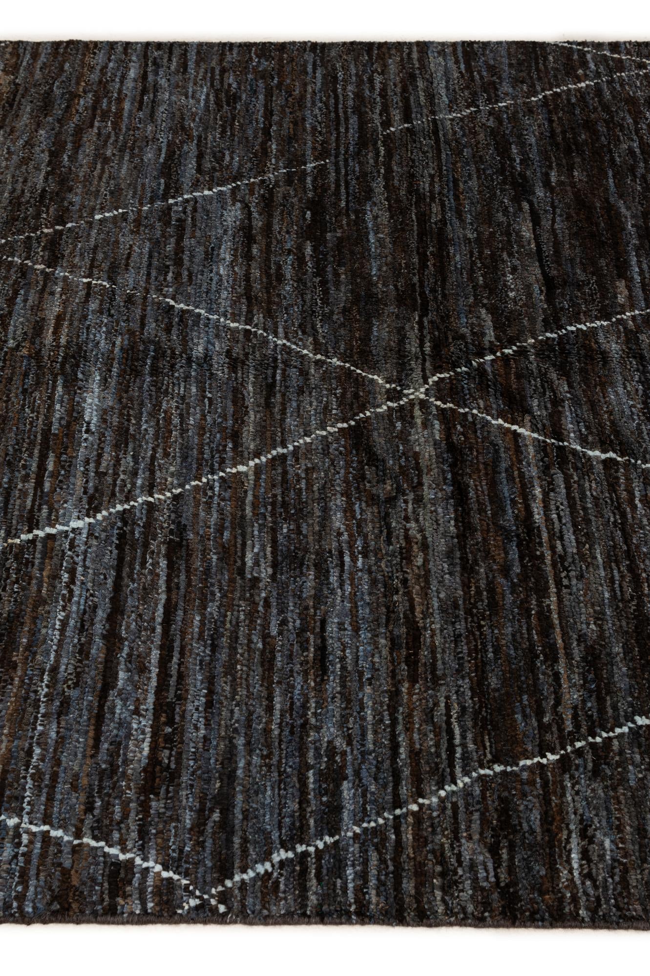 4' 9 x 6' 4 Hand Knotted Moroccan Wool Rug
