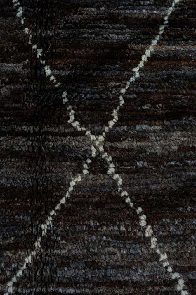 4' 9 x 6' 4 Hand Knotted Moroccan Wool Rug