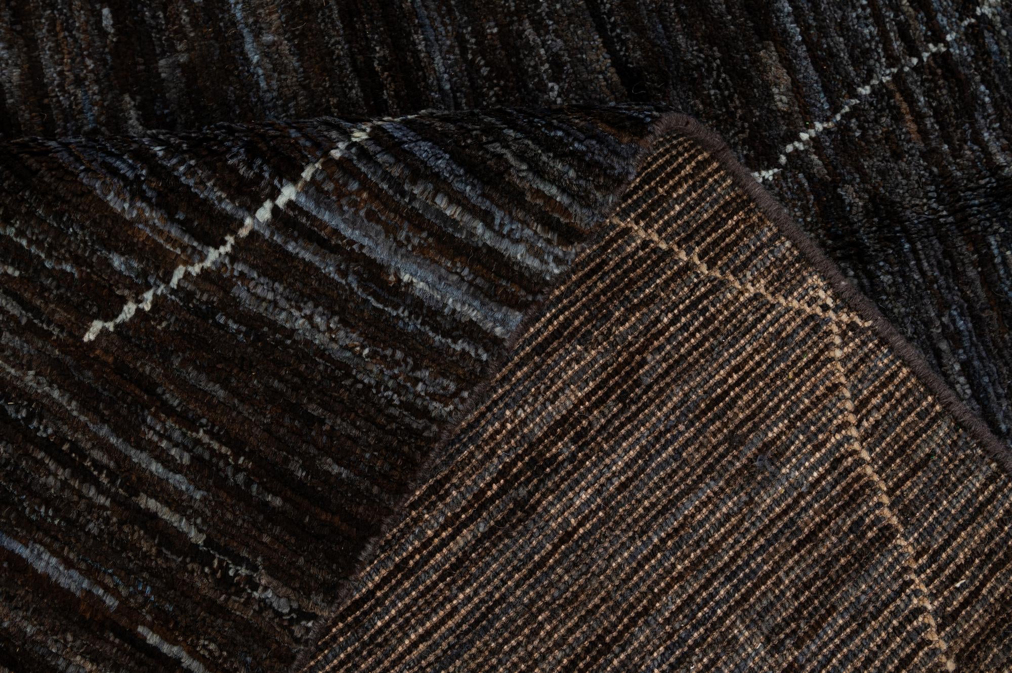 4' 9 x 6' 4 Hand Knotted Moroccan Wool Rug