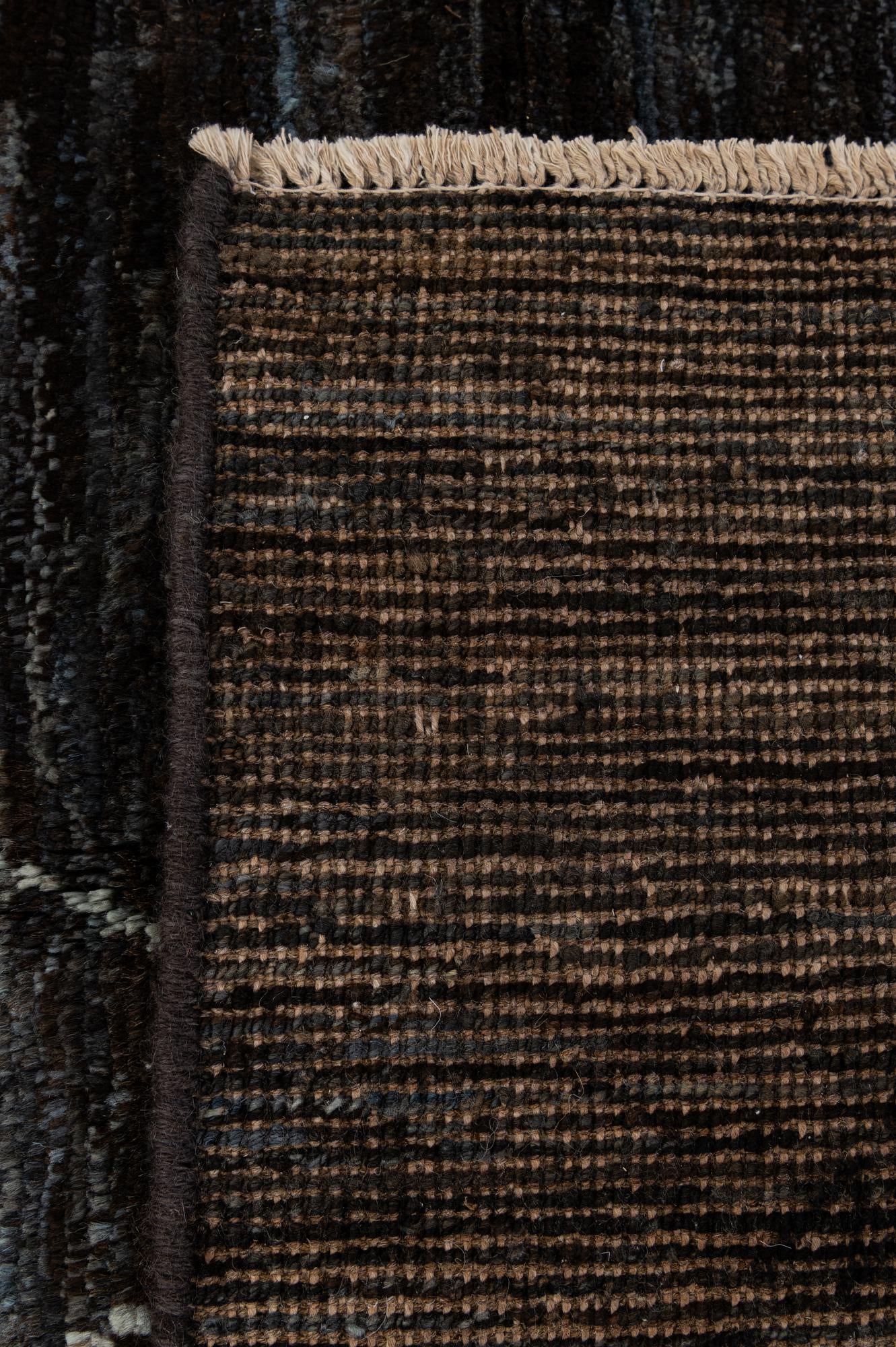 4' 9 x 6' 4 Hand Knotted Moroccan Wool Rug