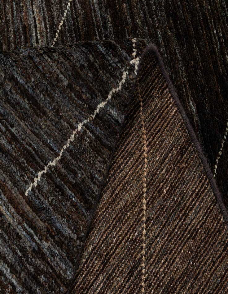 Detail image of 4' 7 x 6' 5  Hand Knotted Moroccan Wool Rug