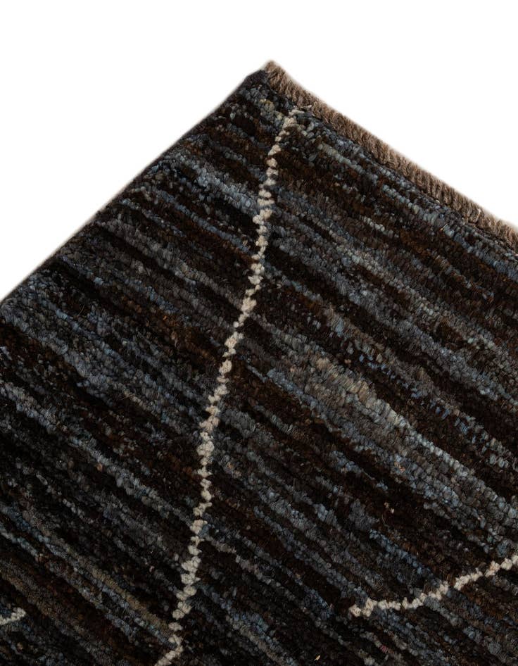 Detail image of 4' 7 x 6' 5  Hand Knotted Moroccan Wool Rug