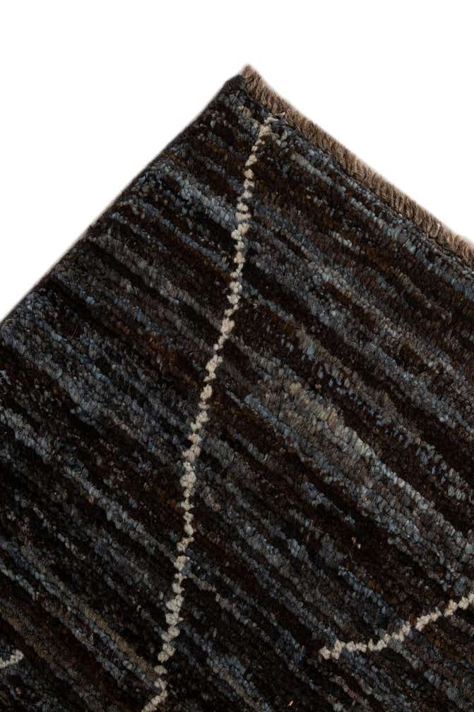 4' 7 x 6' 5 Hand Knotted Moroccan Wool Rug