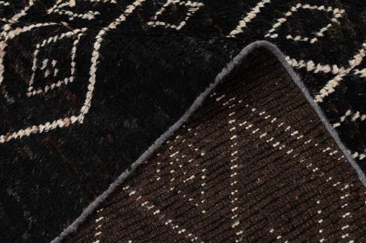 5' 4 x 7' 10 Hand Knotted Moroccan Wool Rug