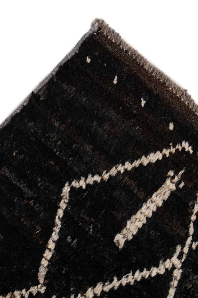 5' 4 x 7' 10 Hand Knotted Moroccan Wool Rug