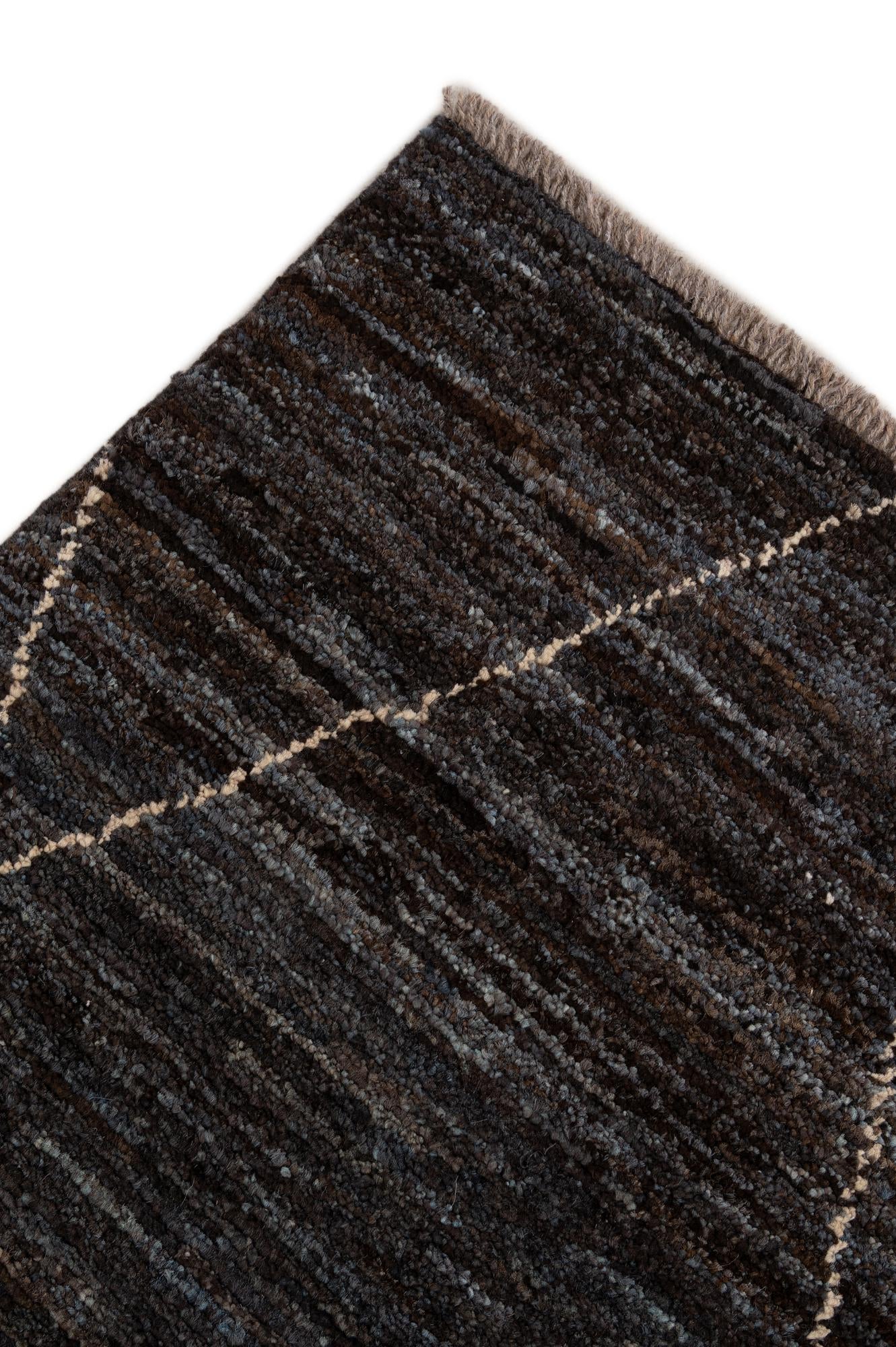 5' 1 x 7' 4 Hand Knotted Moroccan Wool Rug