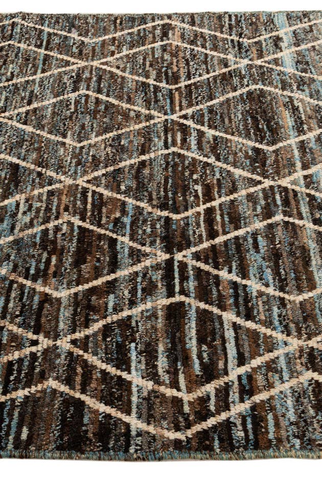 Detail image of 5' 7 x 7' 8 Hand Knotted Moroccan Wool Rug