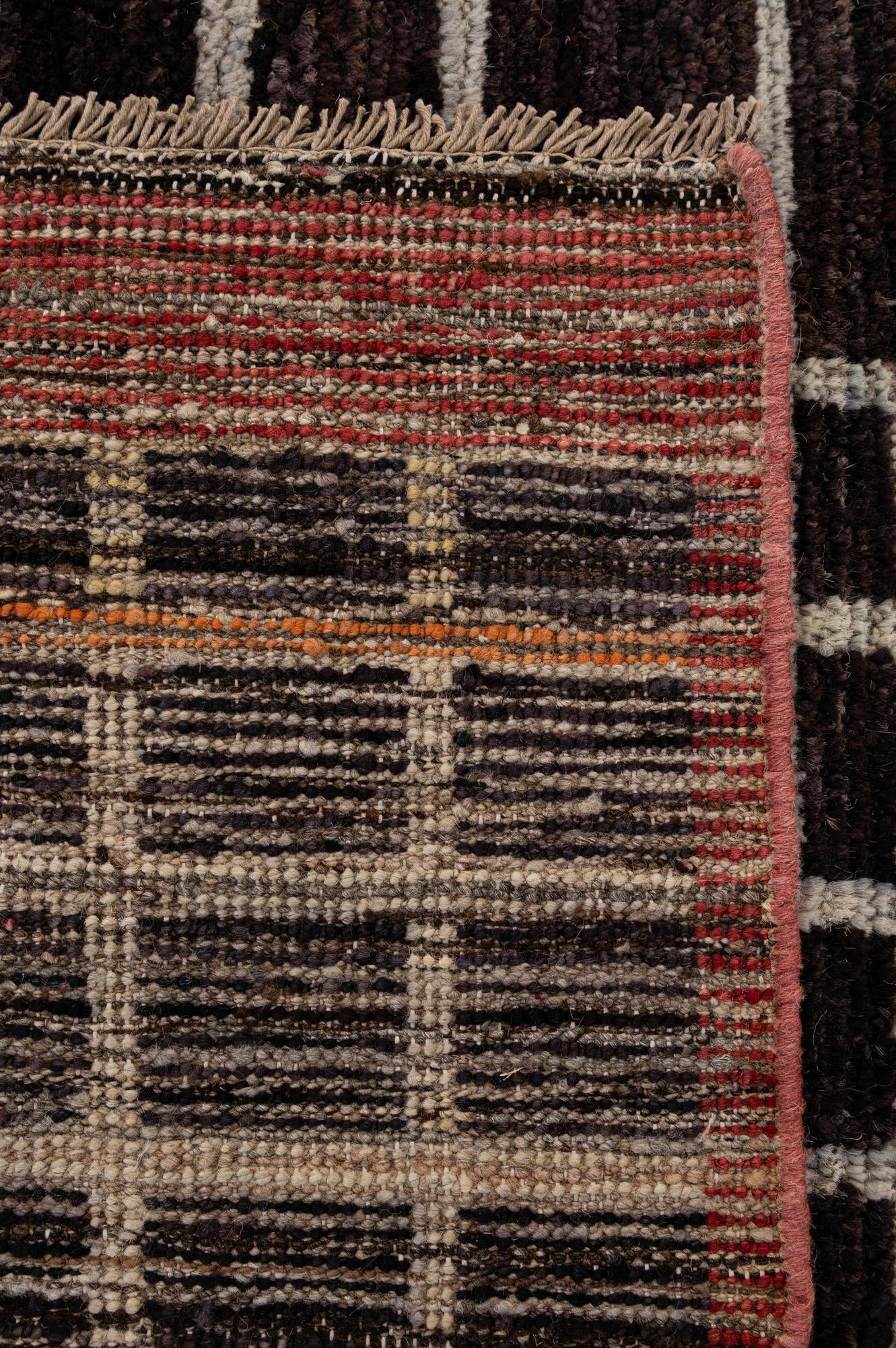 8' 1 x 9' 5 Hand Knotted Moroccan Wool Rug