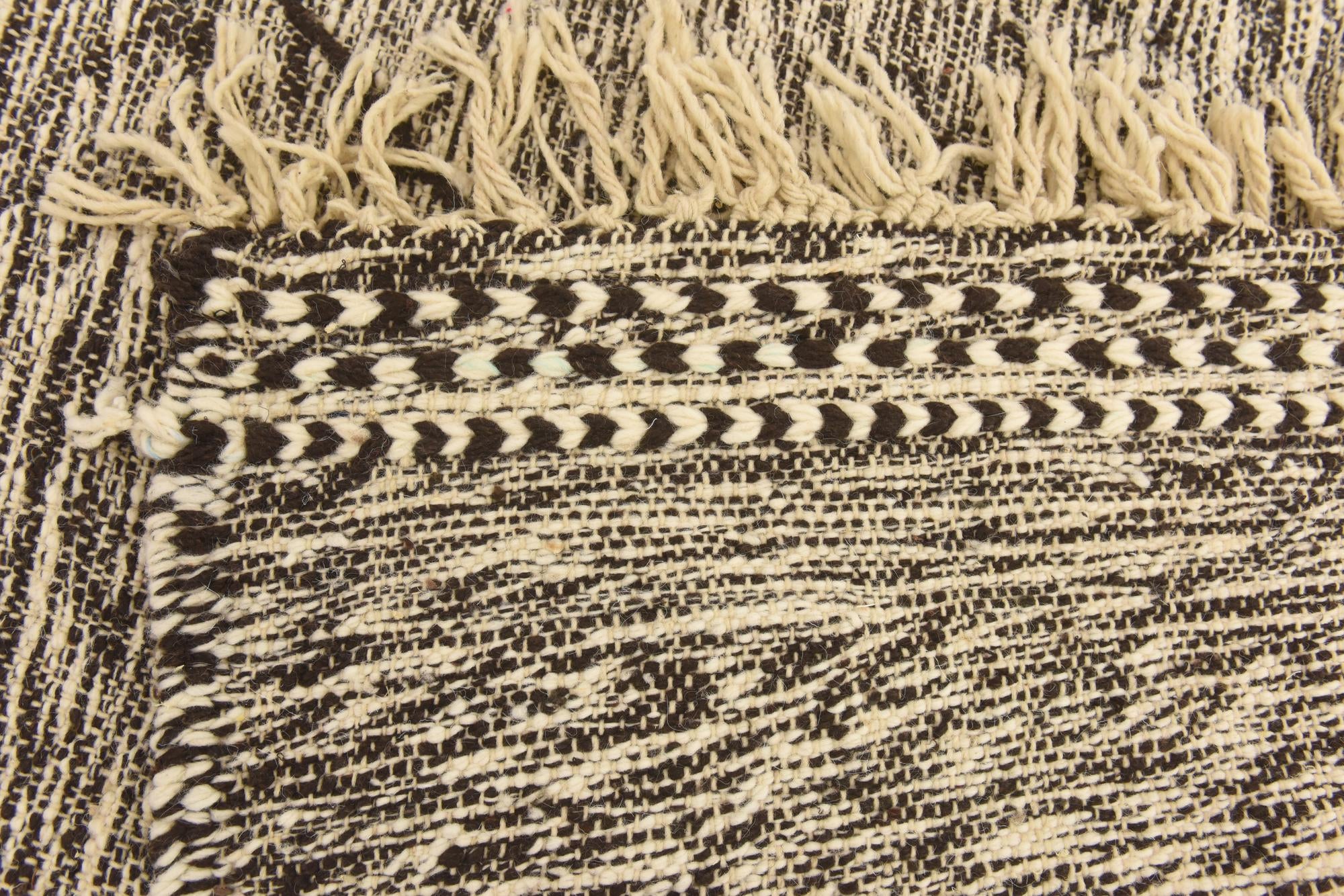 6' 10 x 9' 10 Hand Knotted Moroccan Wool Rug