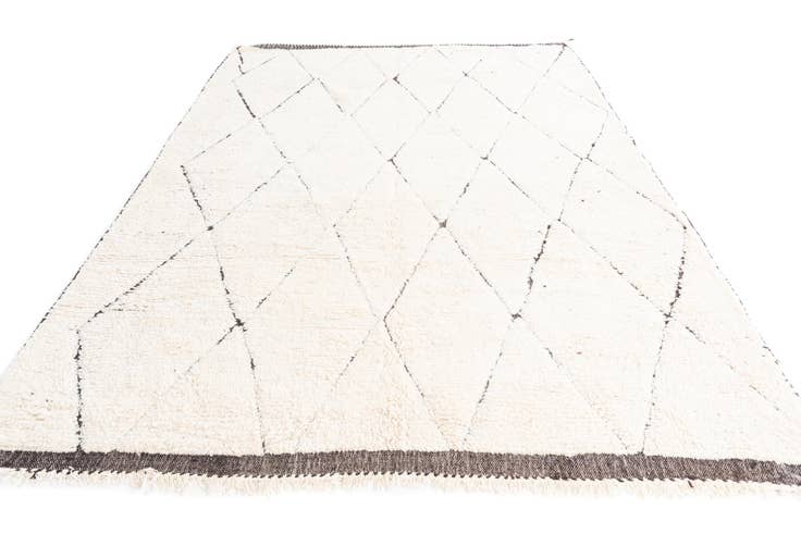 Detail image of 7' x 9' 9 Hand Knotted Moroccan Wool Rug