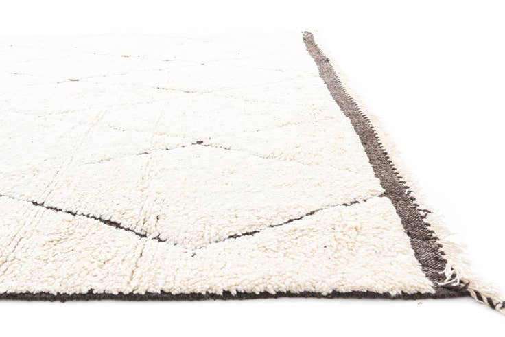 Detail image of 7' x 9' 9 Hand Knotted Moroccan Wool Rug