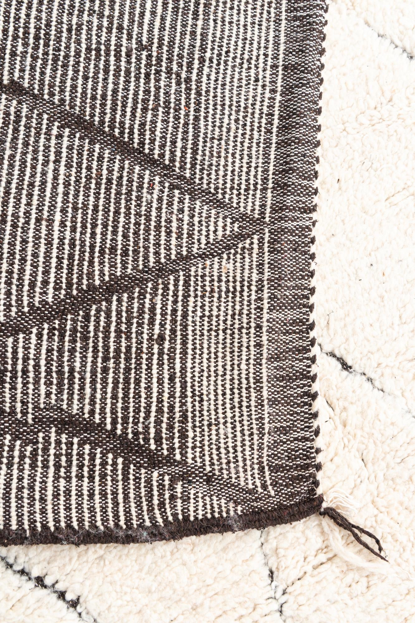 7' x 9' 9 Hand Knotted Moroccan Wool Rug