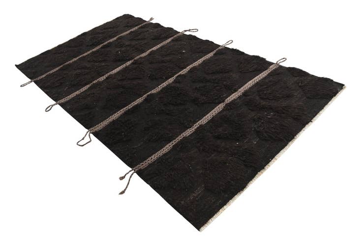 Detail image of 5' x 9' 4 Hand Knotted Moroccan Wool Rug