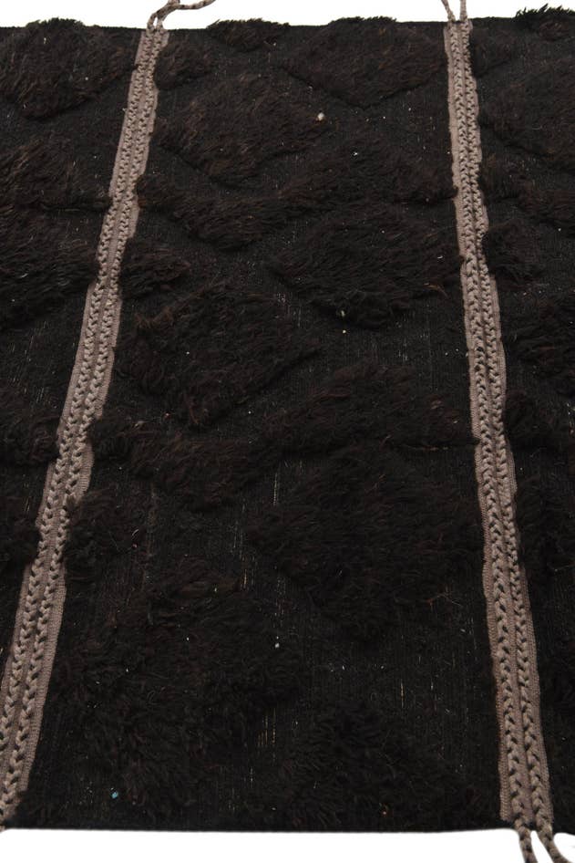 Detail image of 5' x 9' 4 Hand Knotted Moroccan Wool Rug