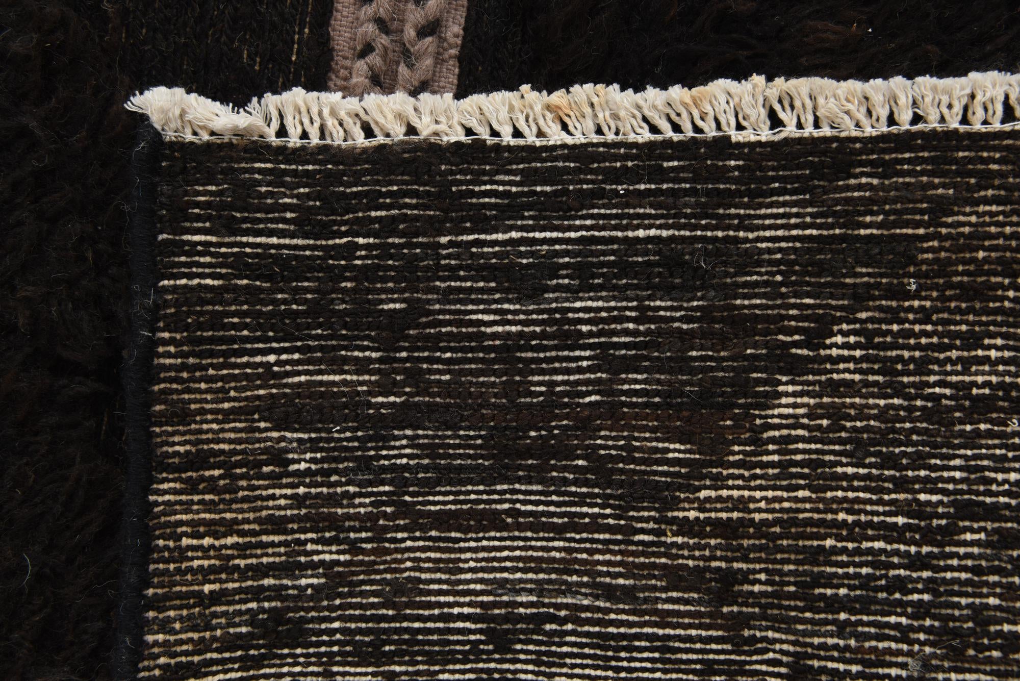 5' x 9' 4 Hand Knotted Moroccan Wool Rug