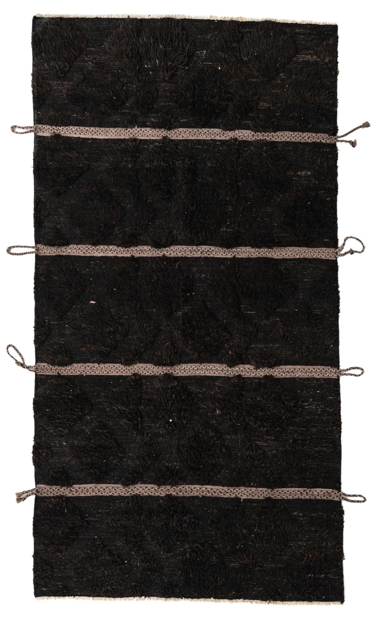 5' x 9' 4 Hand Knotted Moroccan Wool Rug