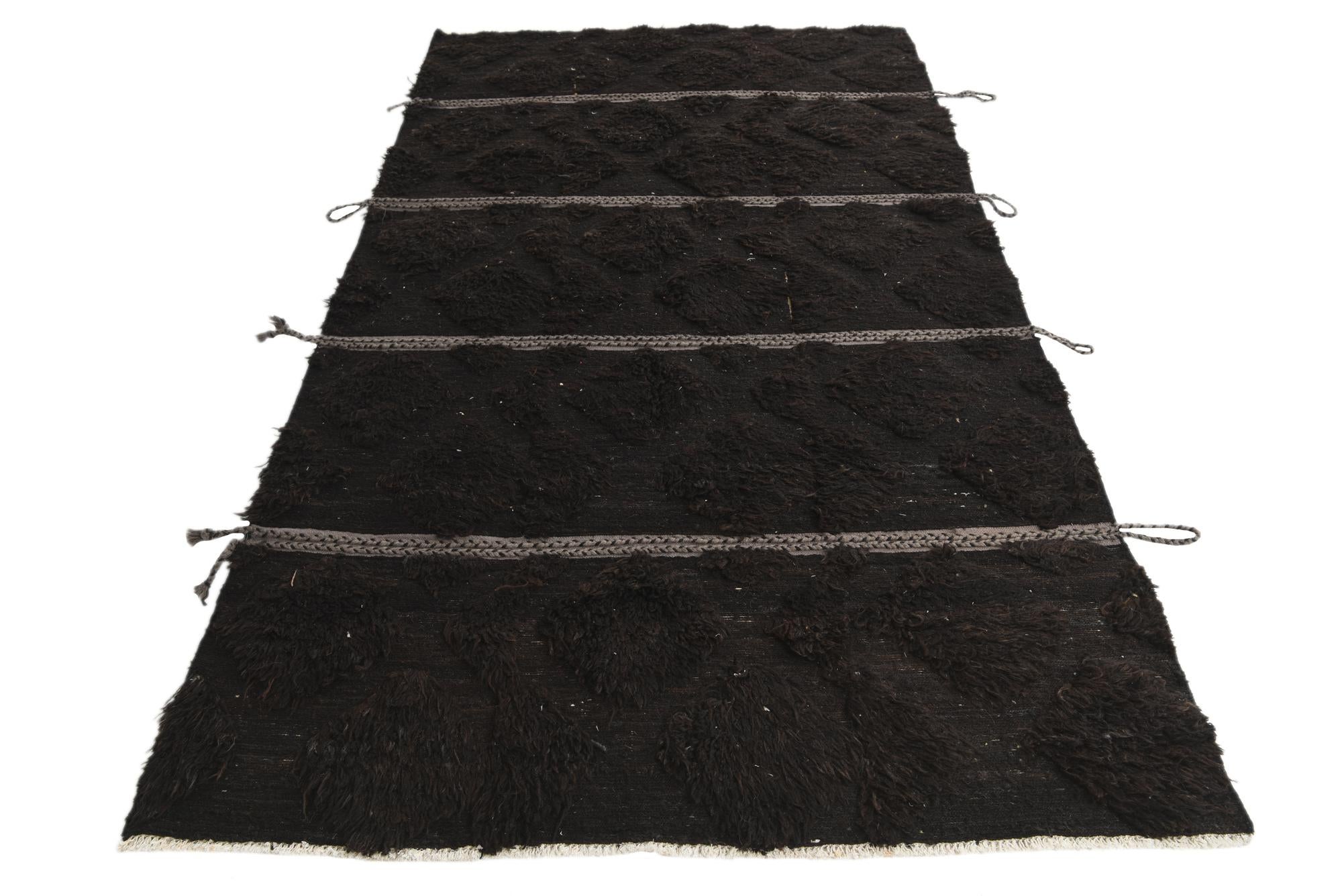 5' 2 x 9' 6 Hand Knotted Moroccan Wool Rug