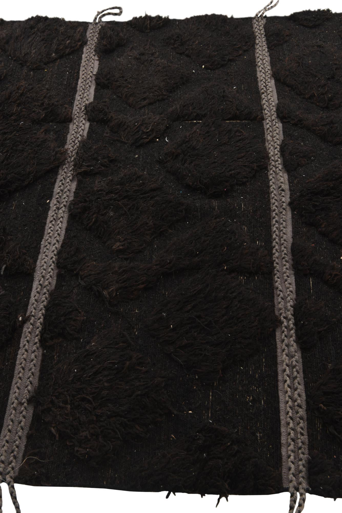 5' 2 x 9' 6 Hand Knotted Moroccan Wool Rug