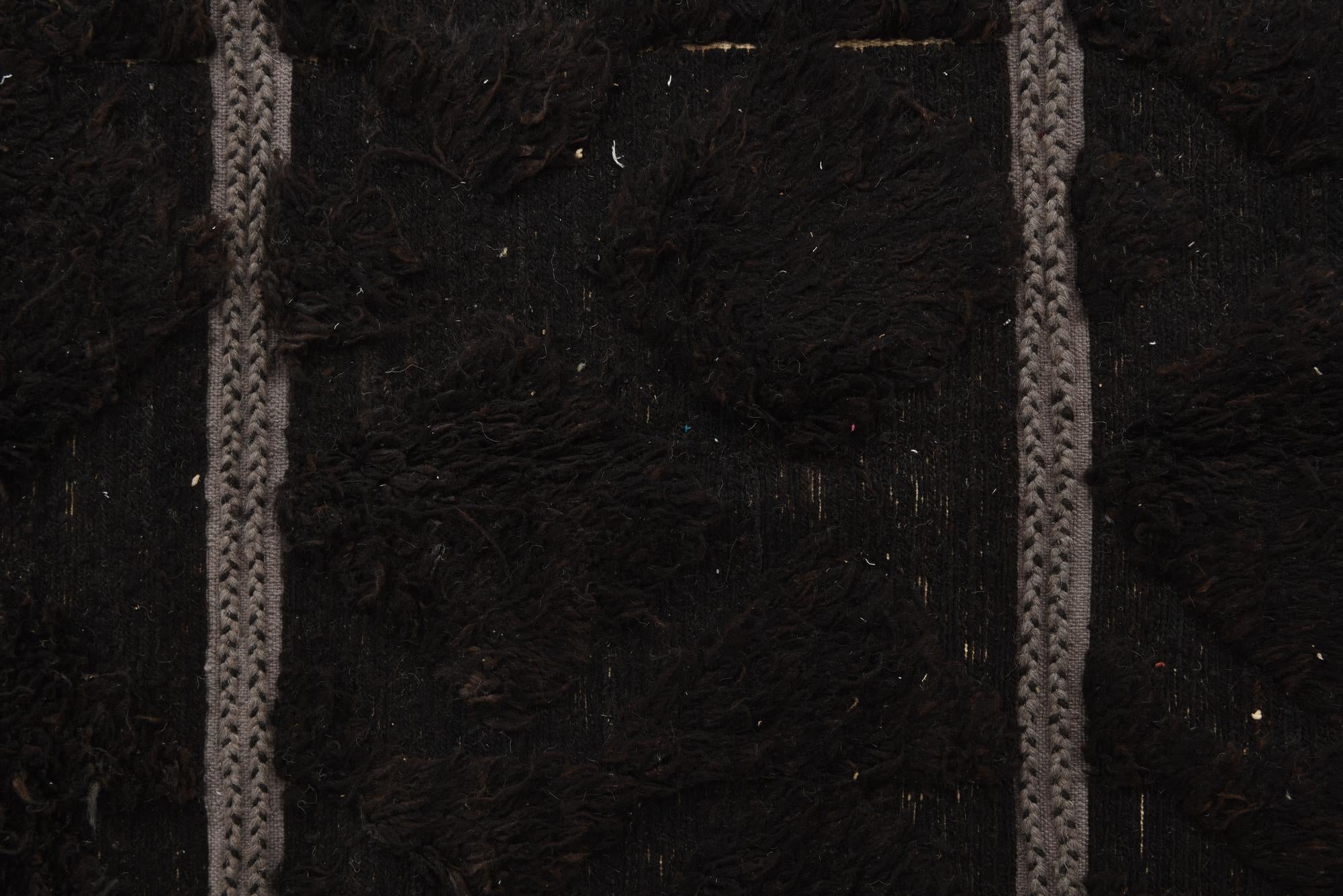5' 2 x 9' 6 Hand Knotted Moroccan Wool Rug