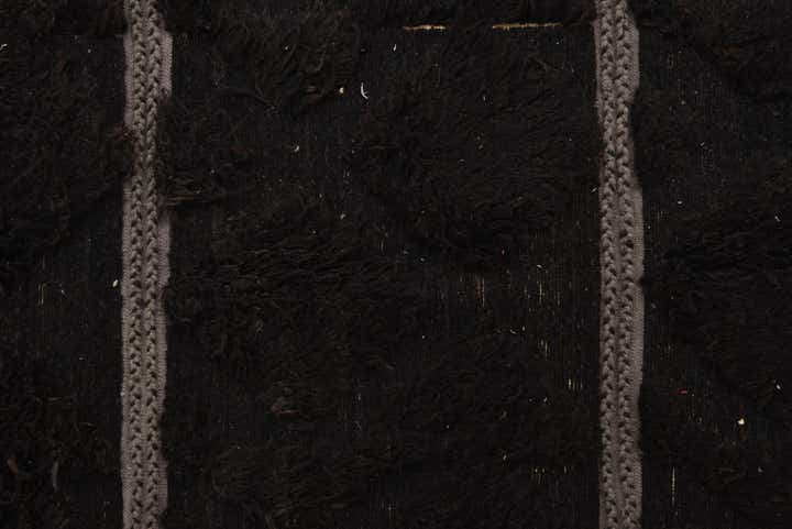 5' 2 x 9' 6 Hand Knotted Moroccan Wool Rug