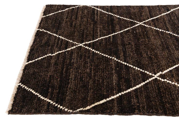 Detail image of 2' 9 x 5' 7 Hand Knotted Moroccan Wool Rug