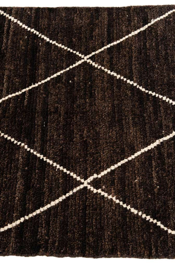 2' 9 x 5' 7 Hand Knotted Moroccan Wool Rug