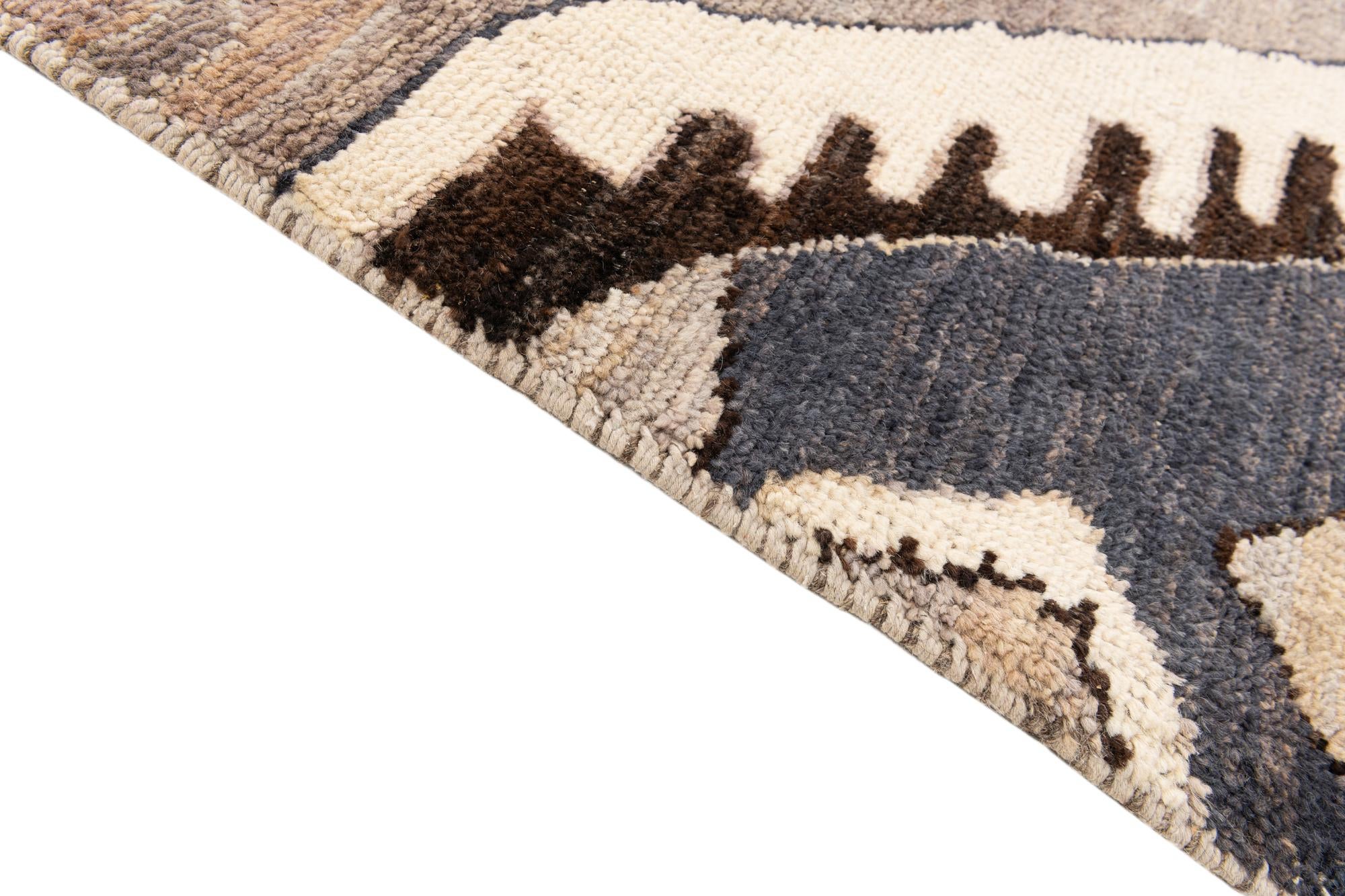 9' 10 x 13' 8 Hand Knotted Moroccan Wool Rug