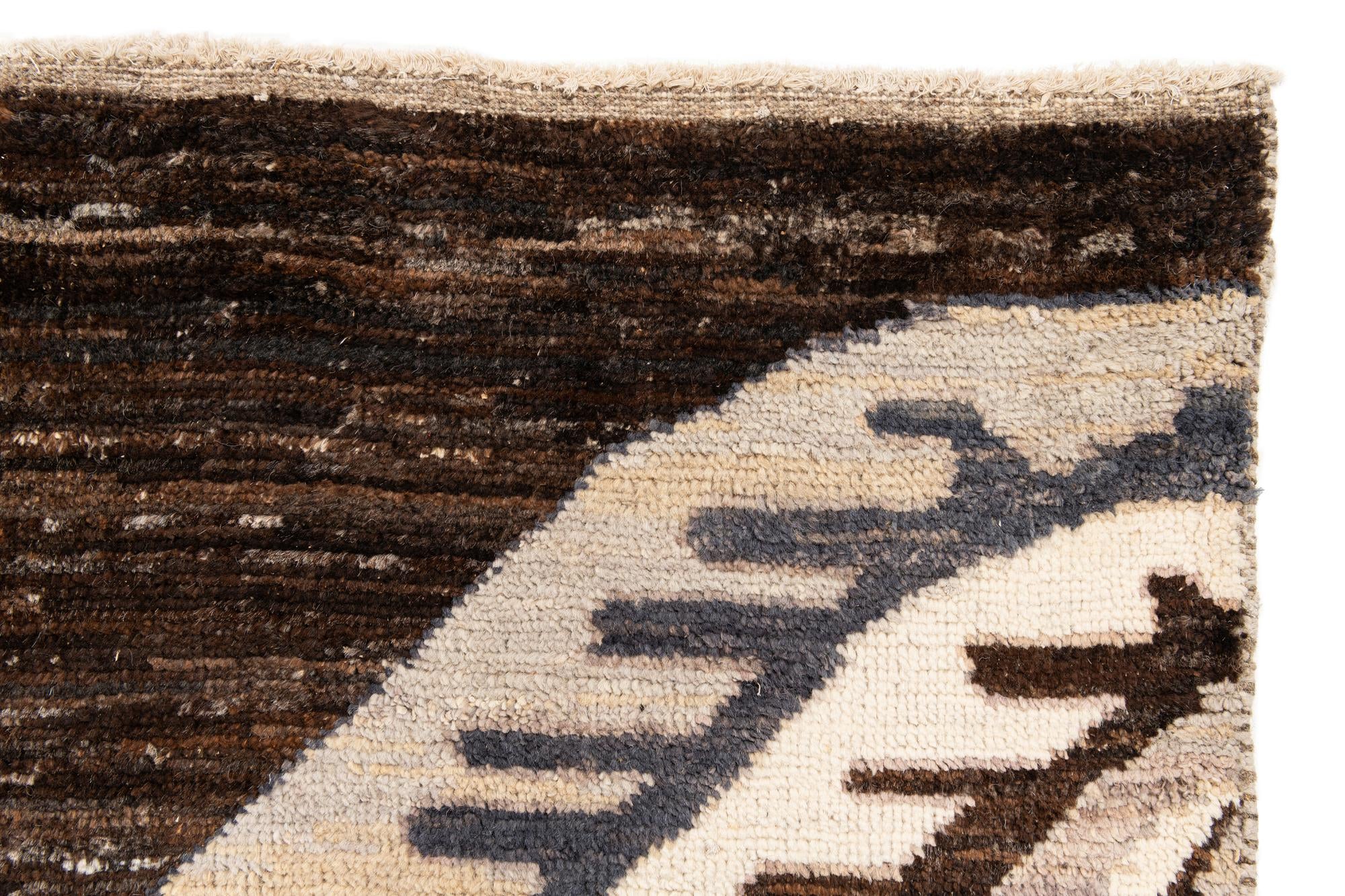 9' 10 x 13' 8 Hand Knotted Moroccan Wool Rug