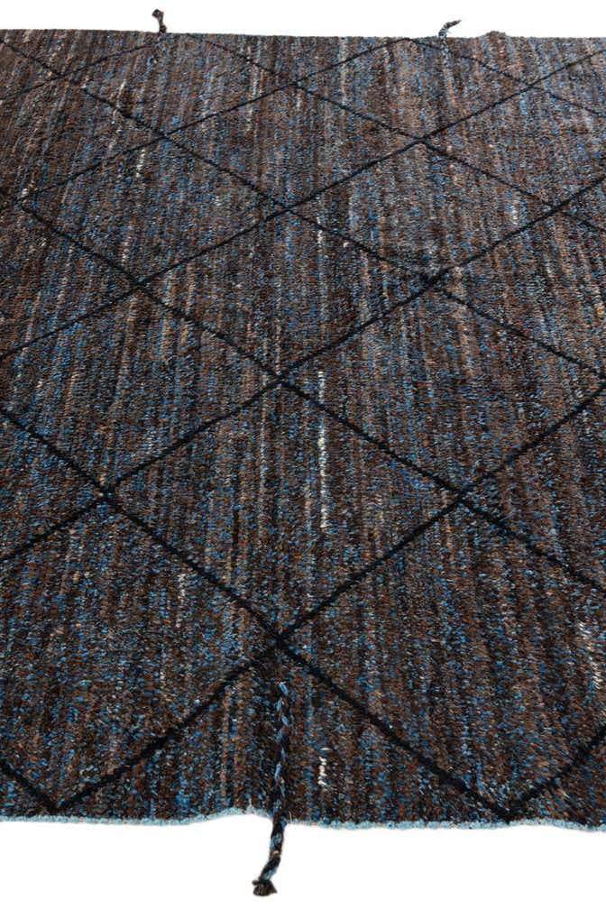 7' 7 x 10' Hand Knotted Moroccan Wool Rug