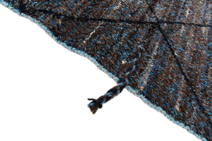 Detail image of 7' 7 x 10' Hand Knotted Moroccan Wool Rug