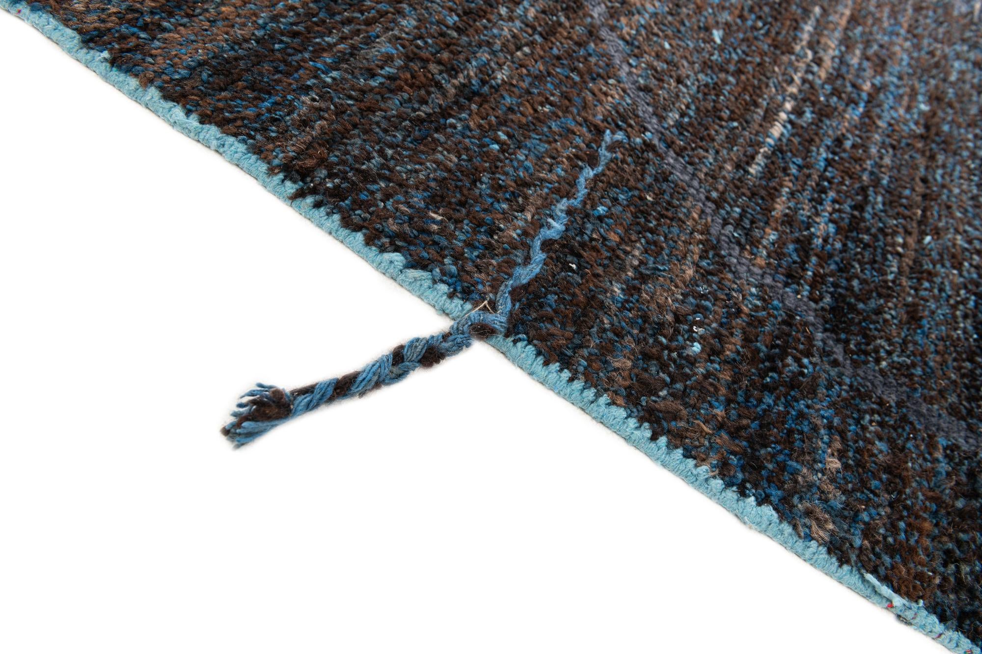 7' 9 x 10' 1 Hand Knotted Moroccan Wool Rug