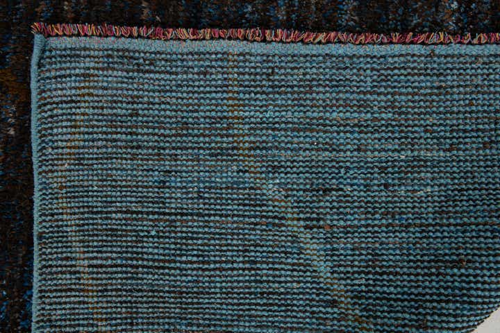 5' 10 x 8' 9 Hand Knotted Moroccan Wool Rug