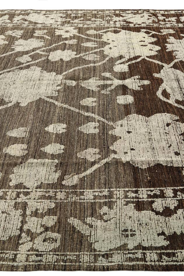 Detail image of 9' 3 x 12' 7 Hand Knotted Oushak Wool Rug
