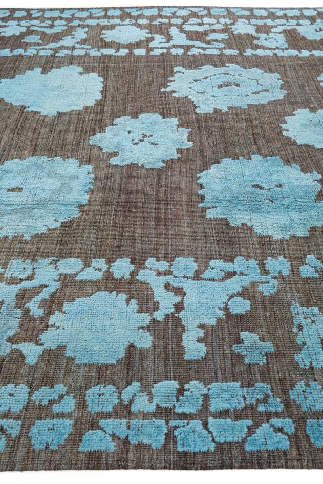 Detail image of 9' 5 x 11' 2 Hand Knotted Oushak Wool Rug